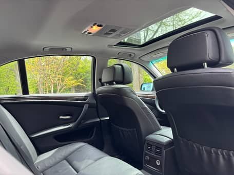 2009 BMW 5 Series image
