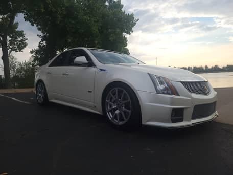 2009 Cadillac CTS-v image