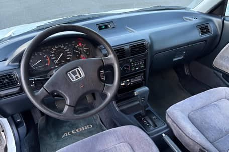 1991 Honda Accord LX Sedan image